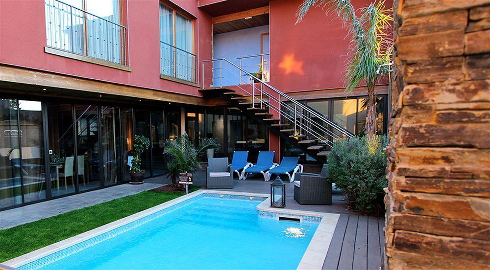 Hotel La Placa Garriguella Εξωτερικό φωτογραφία