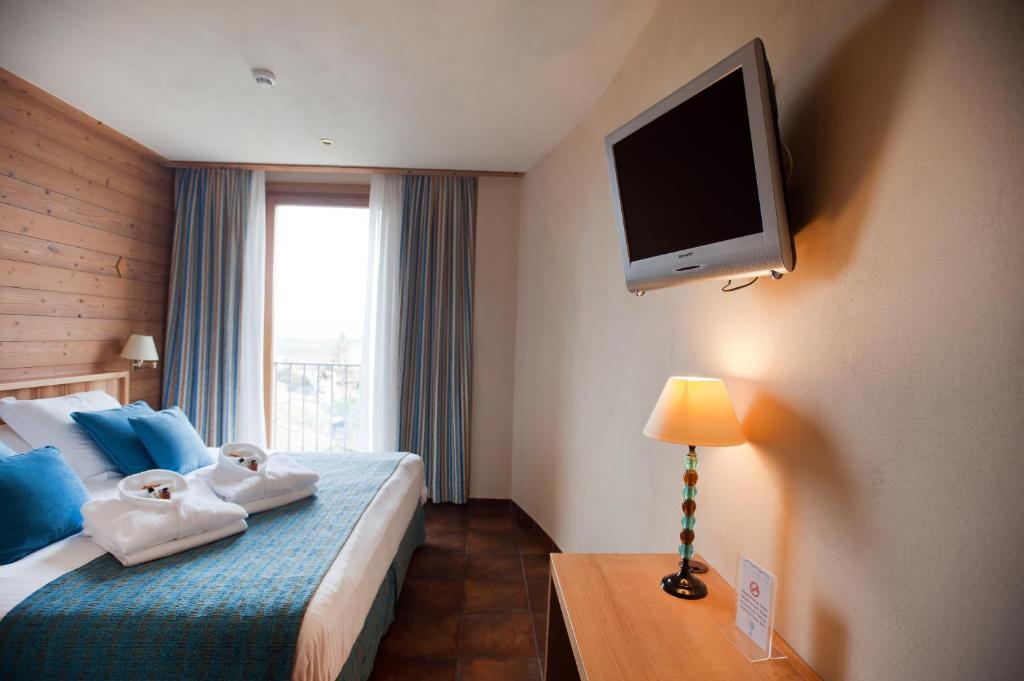 Hotel La Placa Garriguella Δωμάτιο φωτογραφία