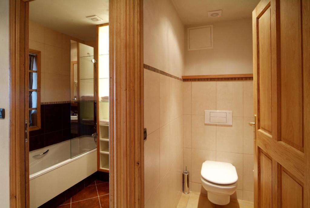 Hotel La Placa Garriguella Εξωτερικό φωτογραφία